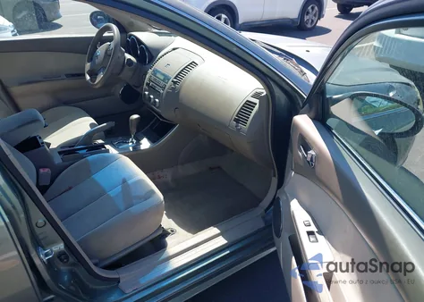 2005 Nissan Altima 2.5 S z USA, uszkodzony, nr VIN 1N4AL11DX5C240154